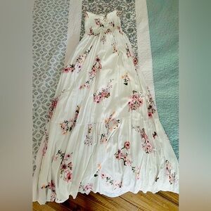 Plum pretty sugar size M/L maxi dress.